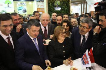 GAPTARIM VE GAPFOOD FUARLARI TARIM VE ORMAN BAKANI DR.BEKİR PAKDEMİRLİ'NİN TEŞRİFLERİYLE AÇILDI